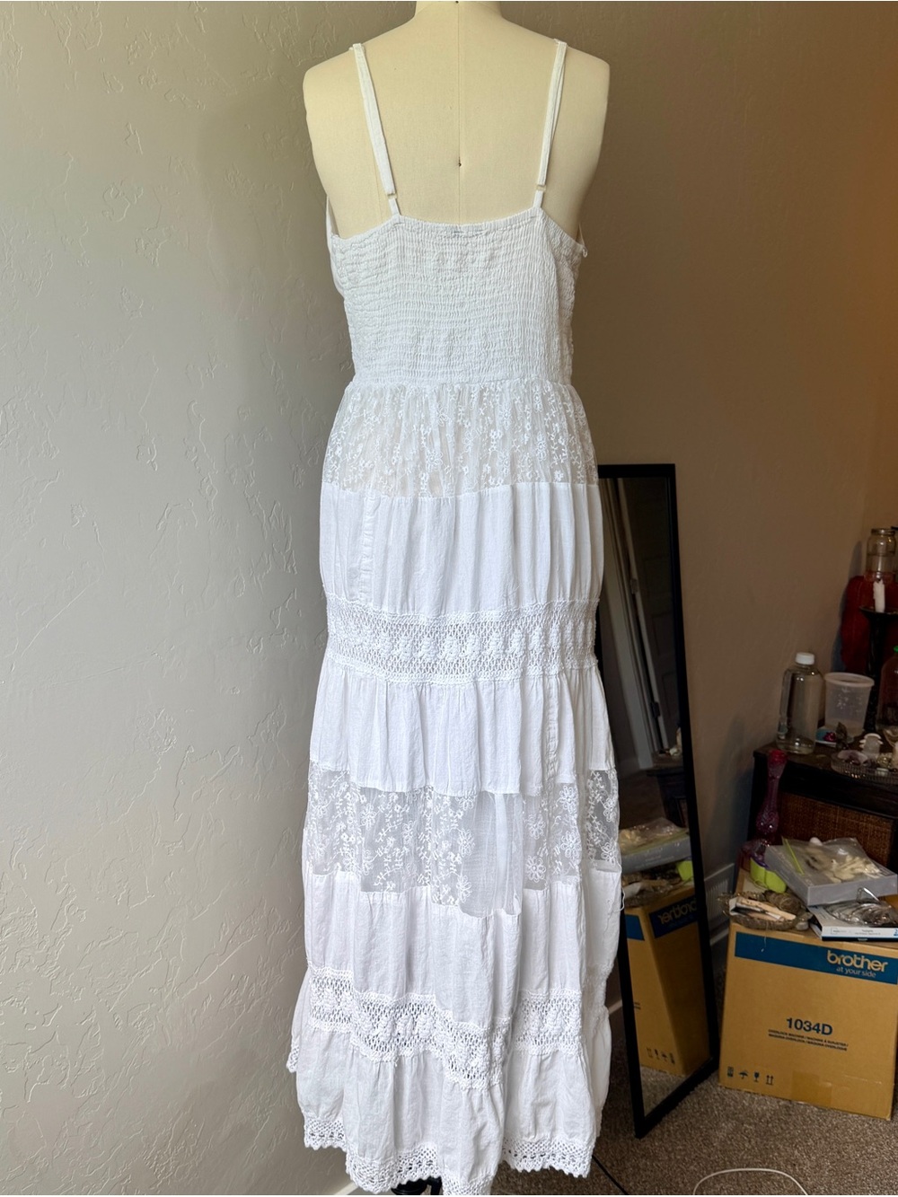 India Made White Lace Crochet Tiered Maxi Dress - XL - Picture 3 of 11